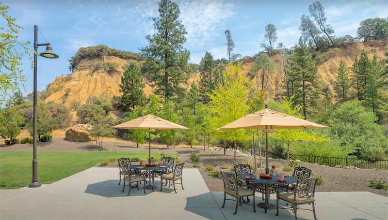 Building Photo - 3363 Eskaton Dr