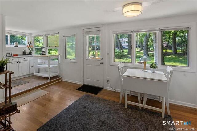 Building Photo - 44 Roseville Rd