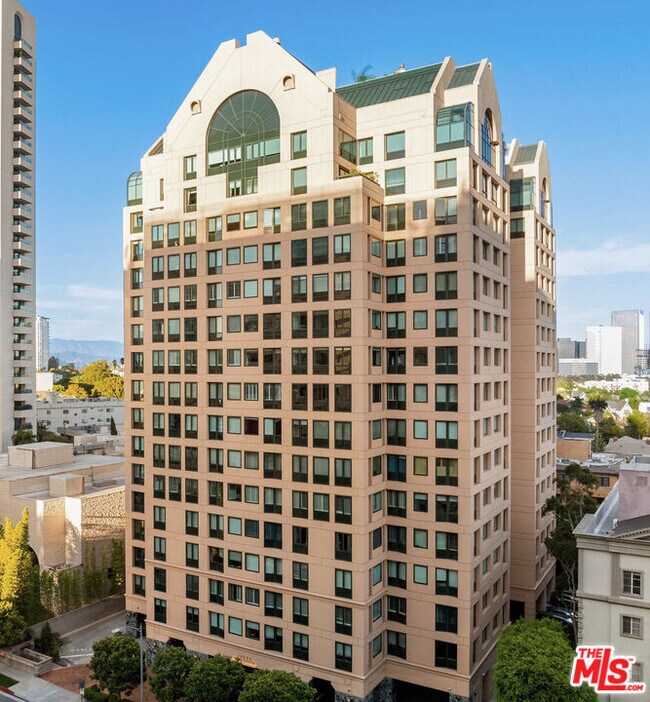 Building Photo - 10520 Wilshire Blvd