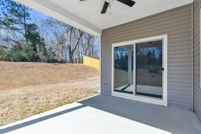 Building Photo - Like New 3BR/2BA Home is Woodruff, SC  **$1875/mo rent