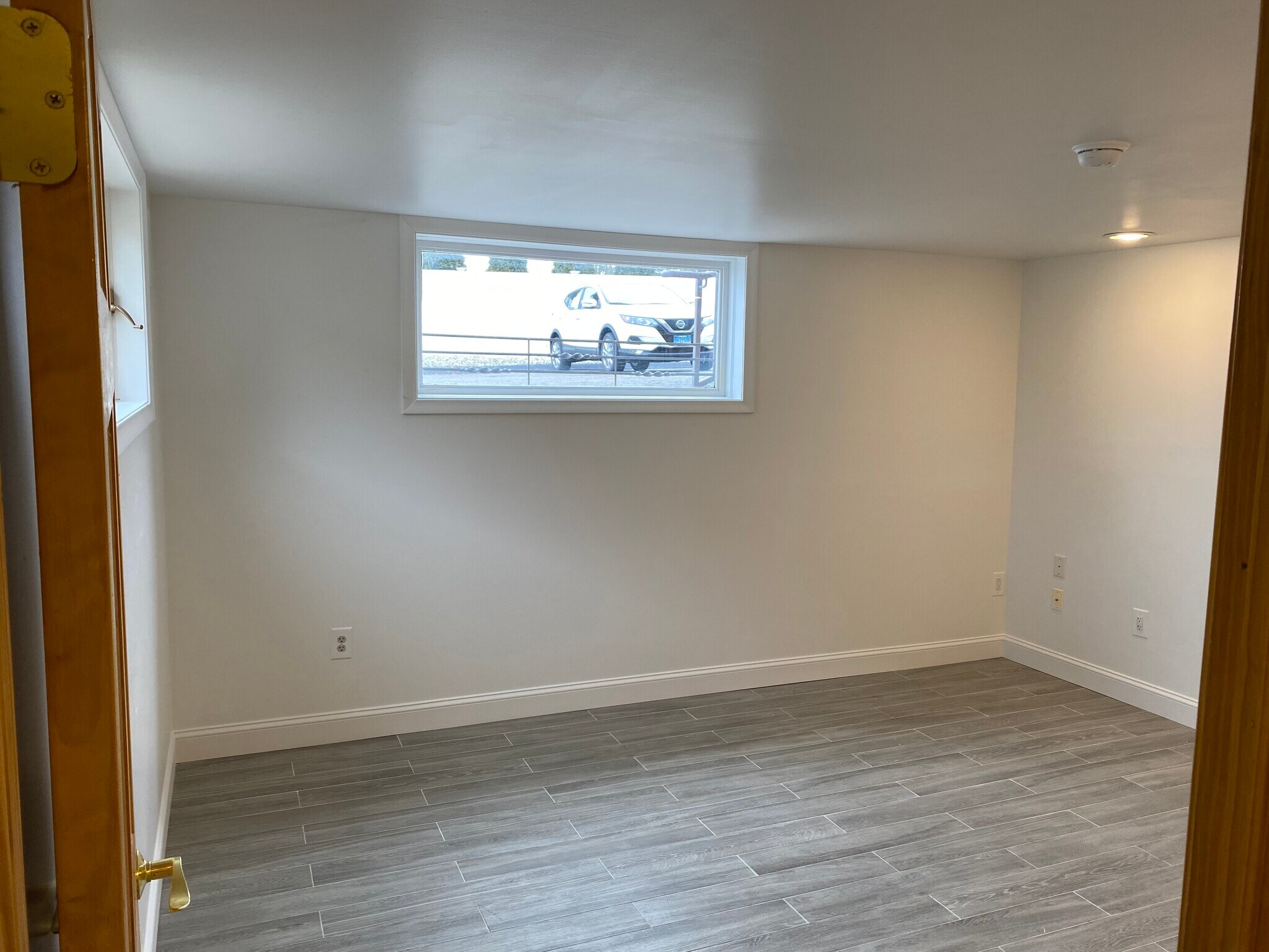 Building Photo - 140 Clark St