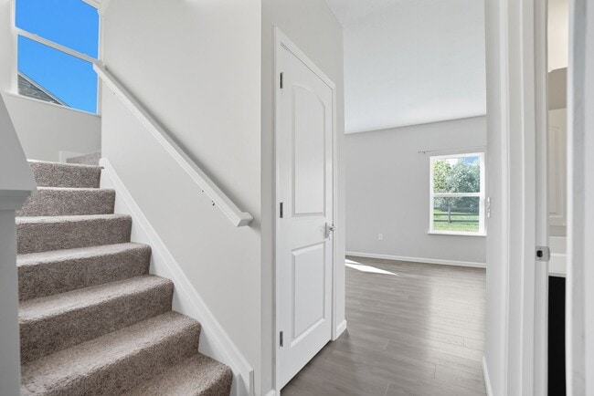 Building Photo - Spacious 4 Bedroom, 2.5 Bathroom home in Morrow, OH!