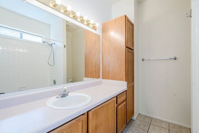Building Photo - Pending/ Rented - Charming 3-bedroom, 2-ba...
