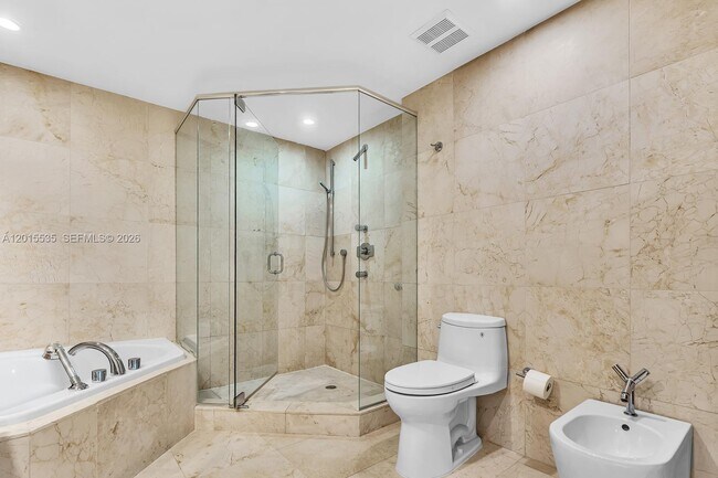 Building Photo - 6000 Indian Creek Dr