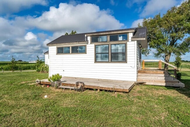 Building Photo - 452 Co Rd 205