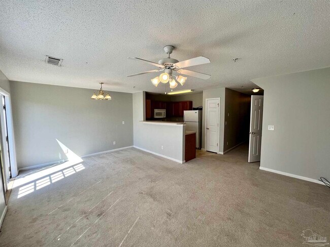 Building Photo - 280 Swaying Pine Ct