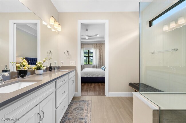 Building Photo - 9799 Everglades Dr
