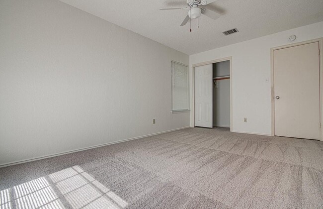 Building Photo - 8710 Piney Creek Bend