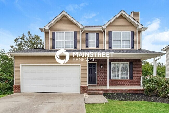 Building Photo - 4 Bedroom Pet-Friendly Home in POWELL, TN with Main Street Renewal