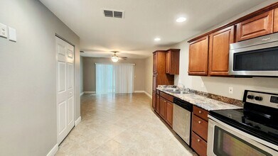 Building Photo - 5151 SE 103rd Ln