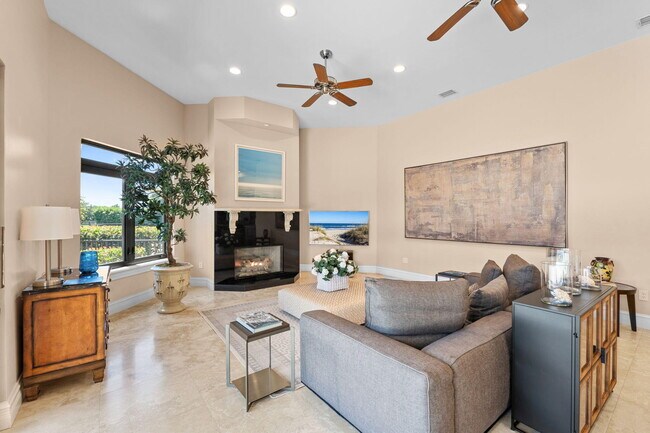 Building Photo - 3310 Palm Beach Point Blvd