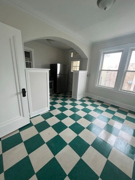 Building Photo - 5042 W 21st Pl