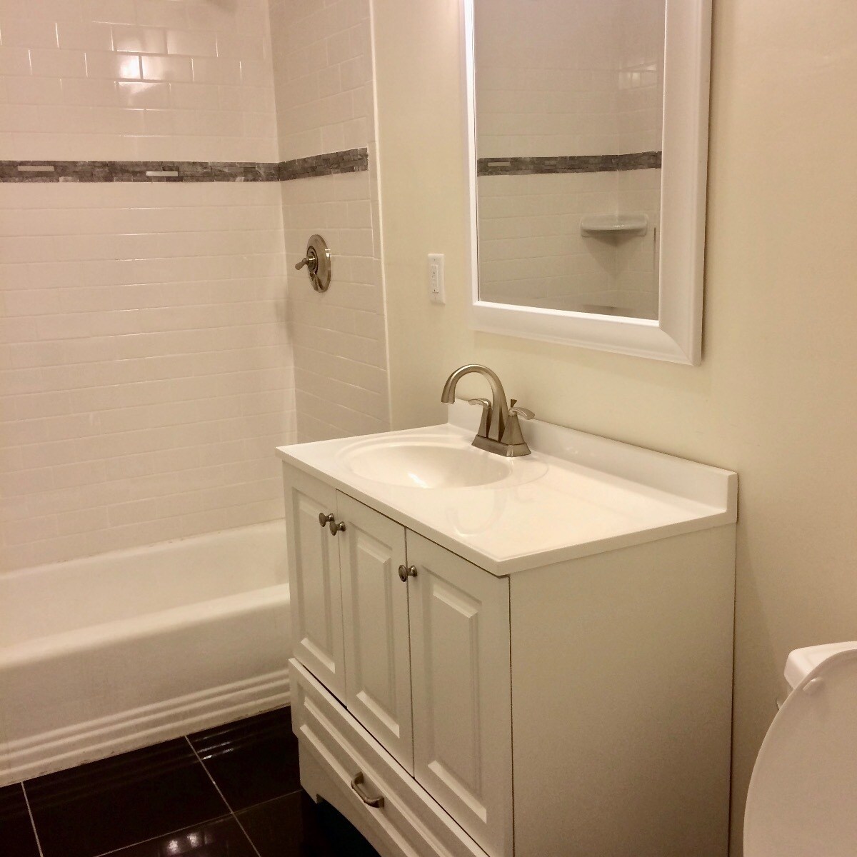 Building Photo - 98 Montebello Rd