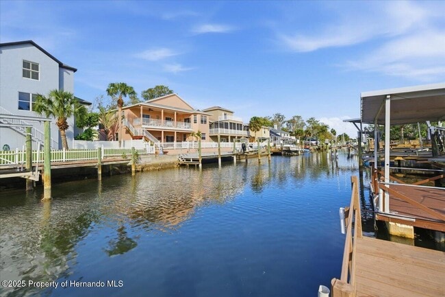 Building Photo - 7527 Hatteras Dr