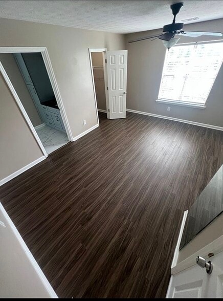 Building Photo - 5526 Clover Rise Ln