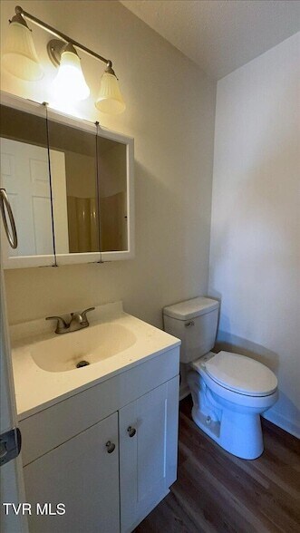 Building Photo - 241 Parker St