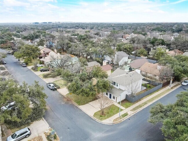 Building Photo - 12801 Steeple-Chase Dr