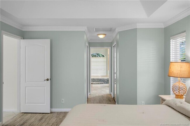 Building Photo - 4213 SW Utterback St