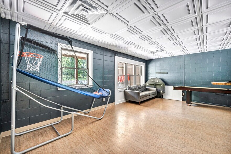 Building Photo - 23120 Bates Rd