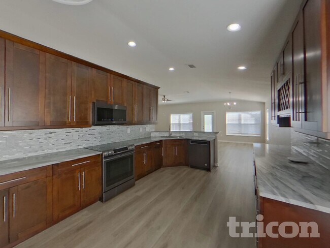 Building Photo - 14214 Edinburgh Moor Dr