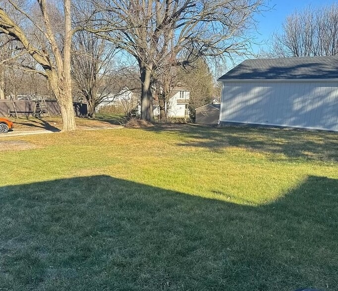 Building Photo - 294 W Clinton St