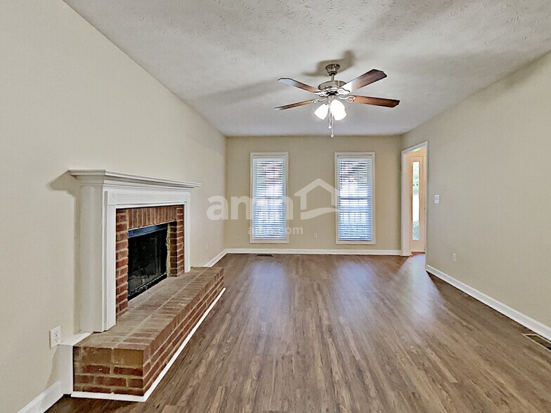 Building Photo - 445 Allens Landing Ct