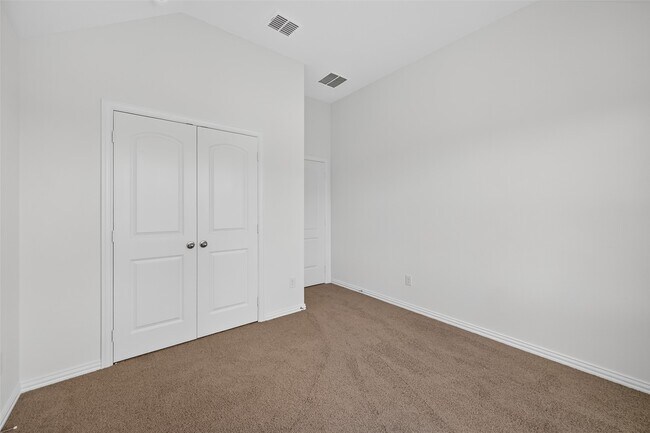 Building Photo - 6214 Severson Lake Ct