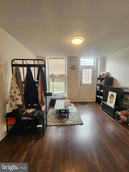 Primary Photo - 40 N 40th St