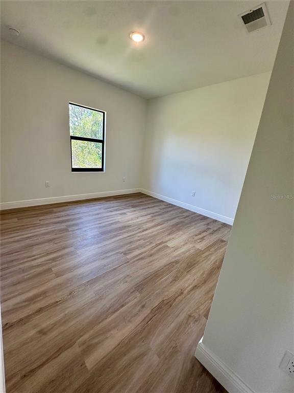 Building Photo - 8533 Lancelot Ave