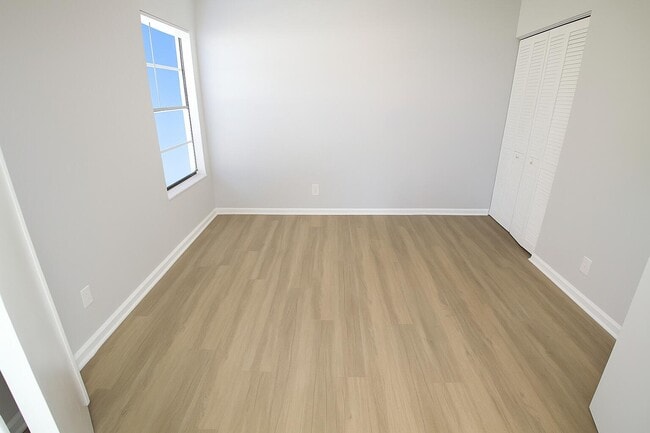 Building Photo - 9204 Roan Ln