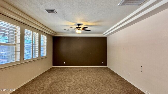 Building Photo - 12437 Pleasant Crest
