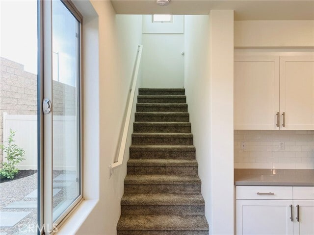 Building Photo - 1449 Laurelwood Dr