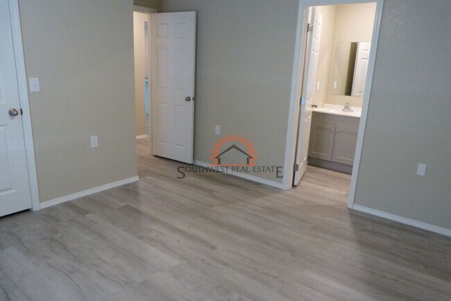 Building Photo - 108 Wicks Ave
