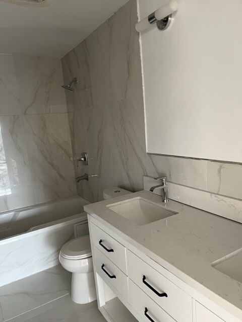 Master Bathroom 2 - 3808 Stocker St