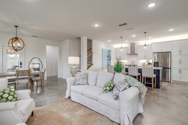 Building Photo - 102 Cardinal Wds