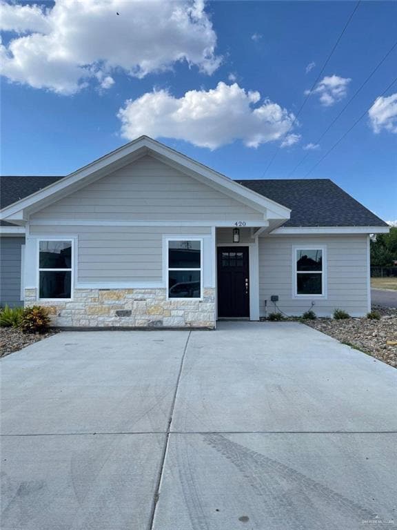 Building Photo - 22-3 1/2 3 1/2 St