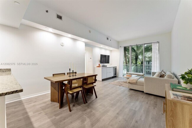 Building Photo - 951 Brickell Ave