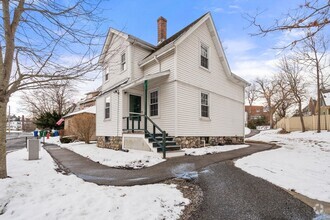 Building Photo - 26 Maple Terrace