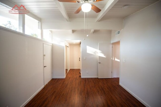 Building Photo - 855 Rorke Way