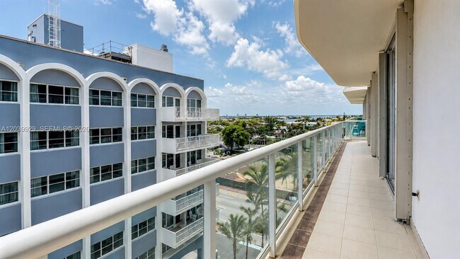 Building Photo - 8855 Collins Ave