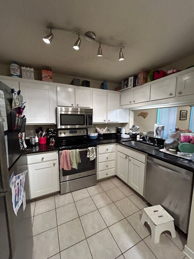 Primary Photo - Chapel Hill - Mill Creek 4BR/2BA Condo AVA...