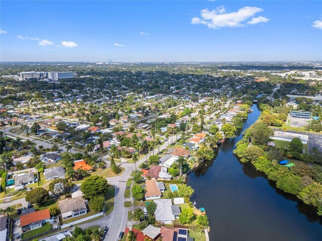 Building Photo - 317 N 31st Ave