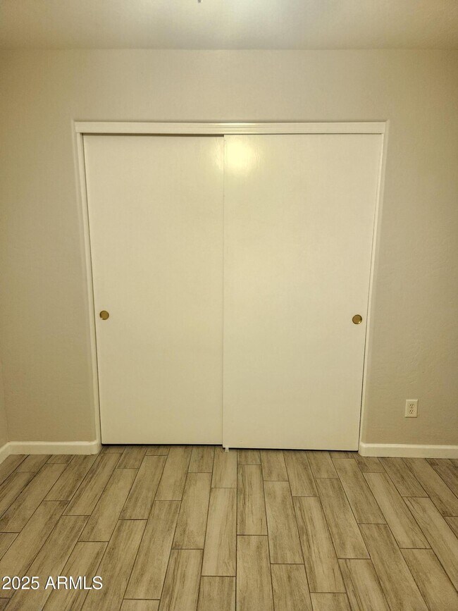 Building Photo - 15273 N Gil Balcome Ct