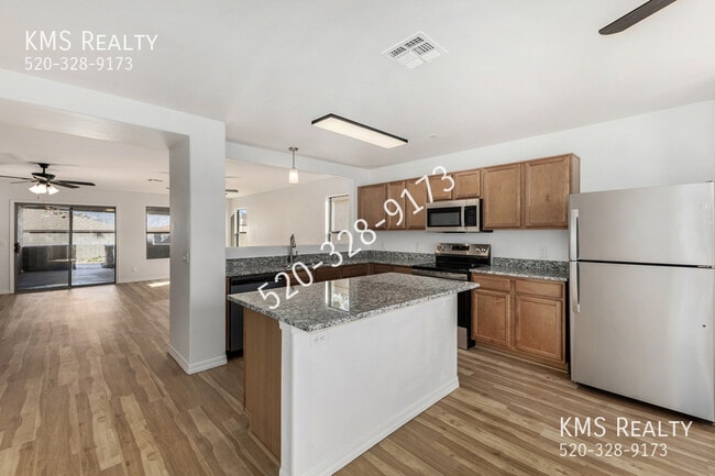 Building Photo - 9945 E Star Vista Dr