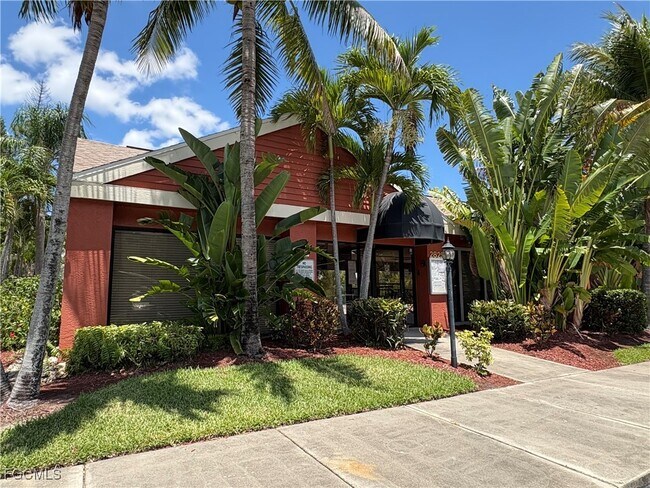 Primary Photo - 2855 Winkler Ave