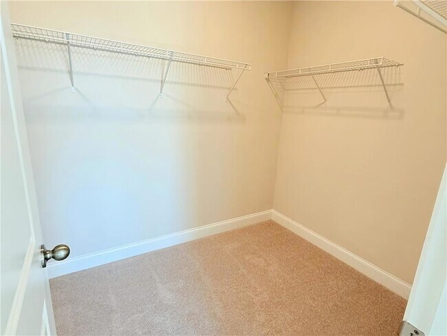 Building Photo - 1114 Winding Br Dr