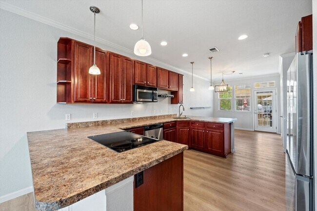 Building Photo - Comfortable Broomfield Townhome Close to Shopping & Trails