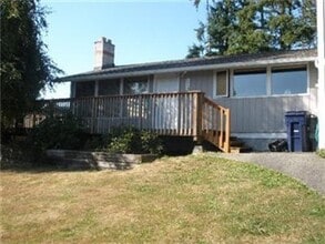 Building Photo - 3717 Lincoln Way