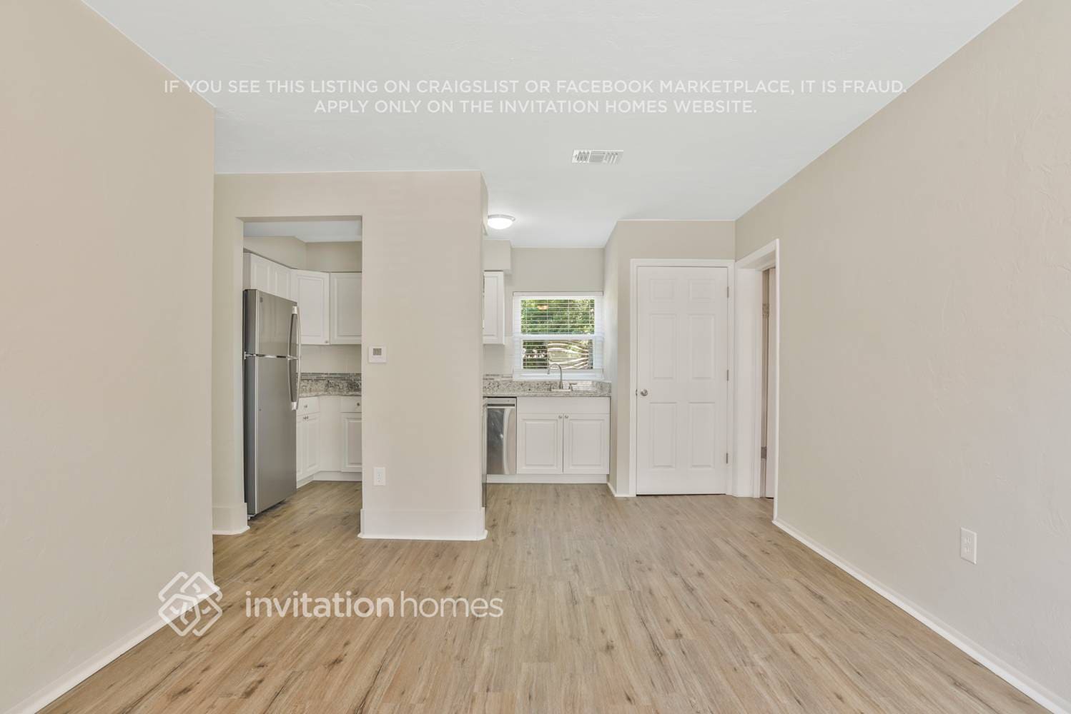 Building Photo - 927 28th St NW