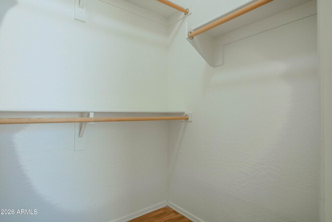 Building Photo - 1401 S 80th St